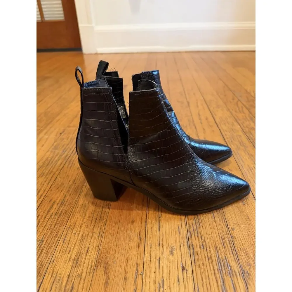 Billini Boots Womens Size 9 Black Croc Embossed Nahla Ankle Booties Block Heel
